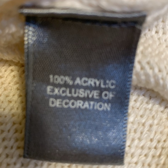 Marled Women’s Patriotic Sweater - Picture 6 of 10